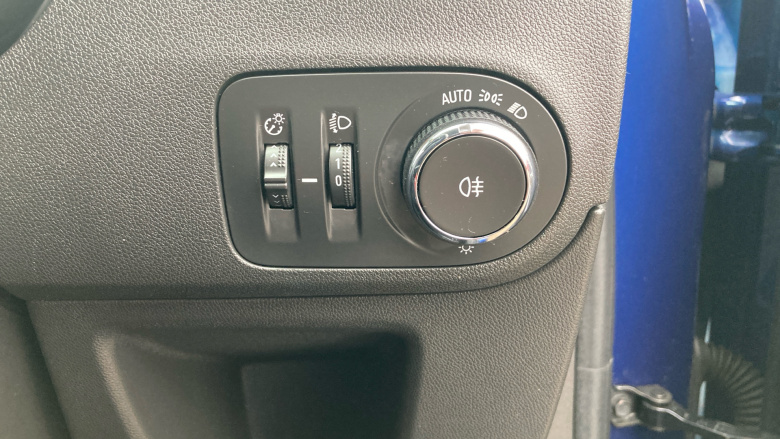 Vauxhall Crossland 1.2 Turbo Design 5dr Petrol Hatchback